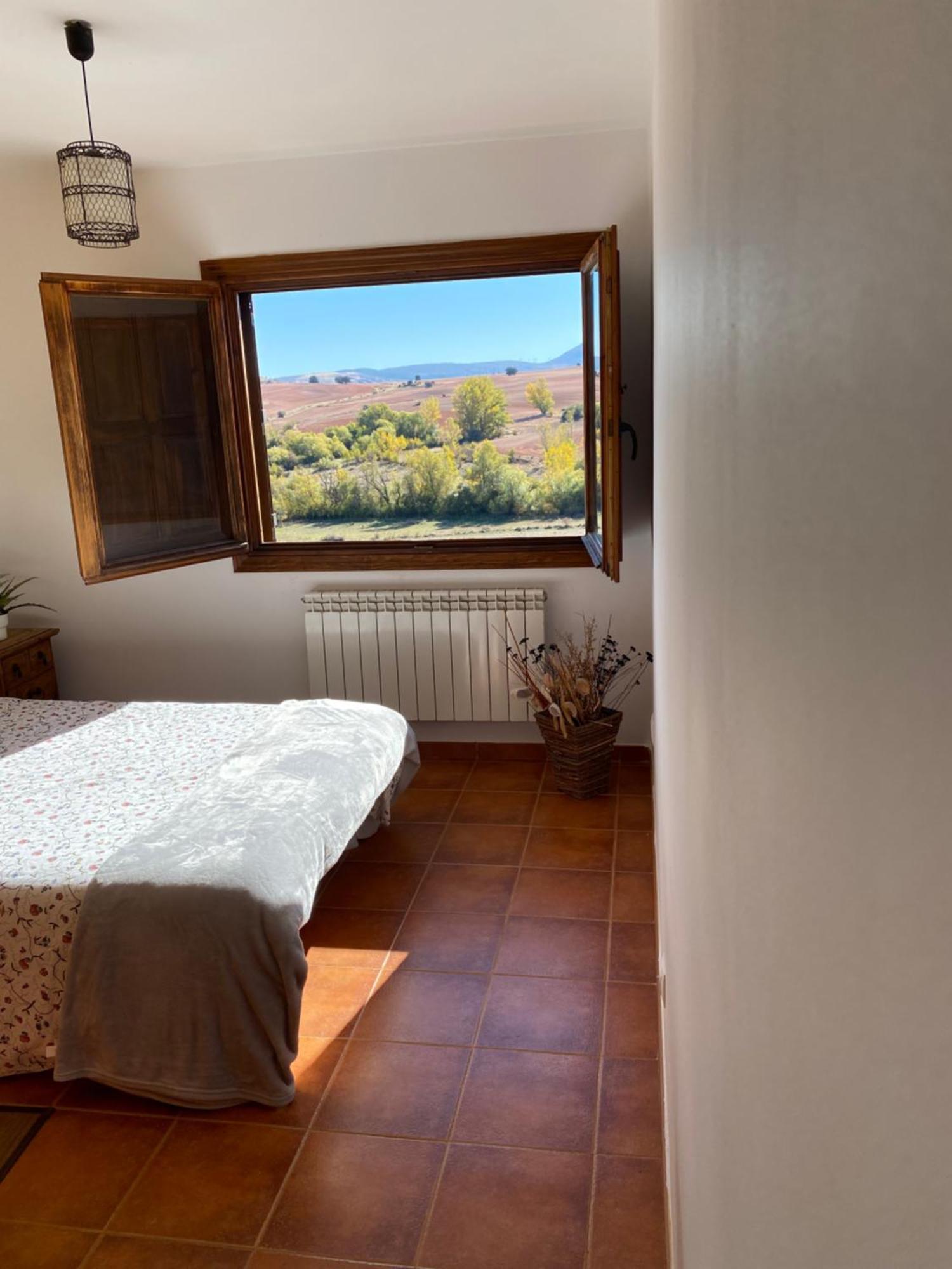 Tres Navios En El Mar Casa Rural De 10 Habitaciones Con Bano Individual Precios Web Montejo de Tiermes Zewnętrze zdjęcie